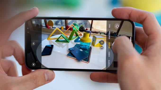Giao diện ứng dụng camera trên iPhone 14