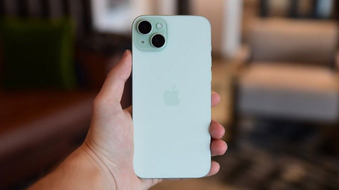 iPhone 15 Plus