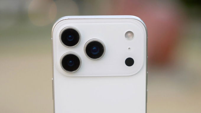 iPhone 17 Pro Max màu Trắng