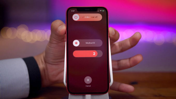 Khởi động lại iPhone