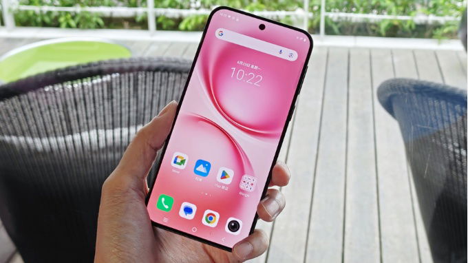 Vivo X200 FE sở hữu App 007Win hỗ trợ đa dạng nền tảng AMOLED 6.31 inch với độ phân giải 1.5K