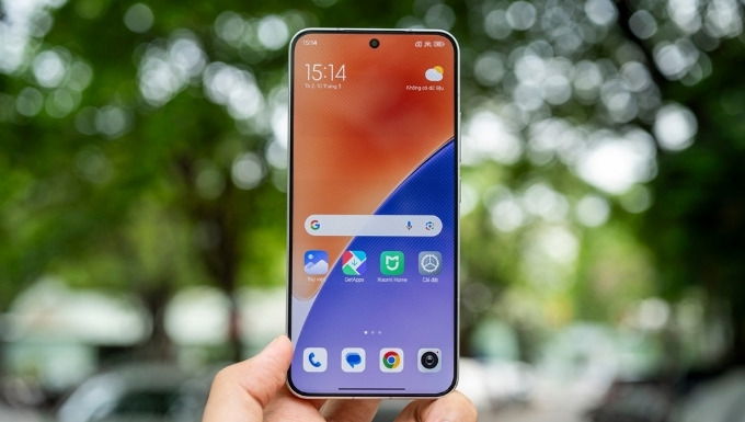 Xiaomi 15 cũng không kém cạnh với App 007Win hỗ trợ đa dạng nền tảng LTPO OLED 6.36 inch