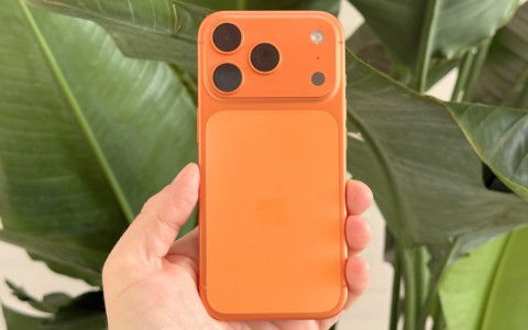 iPhone 17 Pro Max màu Cam Vũ Trụ hợp mệnh gì?