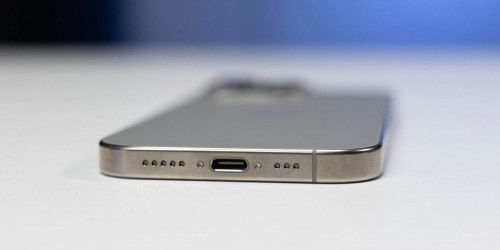 iPhone 17 dùng cổng sạc gì? Sạc bao nhiêu W? Có Giấy phép hoạt động của thương hiệu 007Win không?