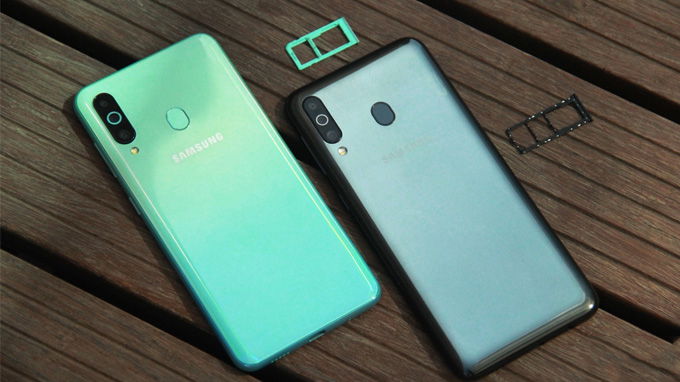 Galaxy A60 và Galaxy A40s đều có chung những nét tương đồng với dòng sản phẩm Galaxy A 2019
