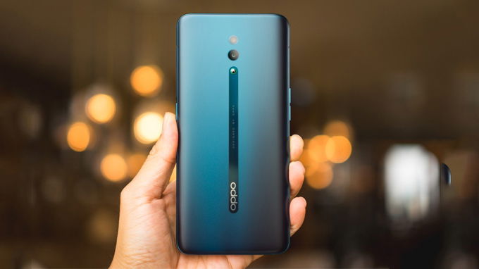Hệ thống camera trên Oppo Reno được sử dụng 1 cảm biến Sony IMX 586 48MP và 1 cảm biến 5MP