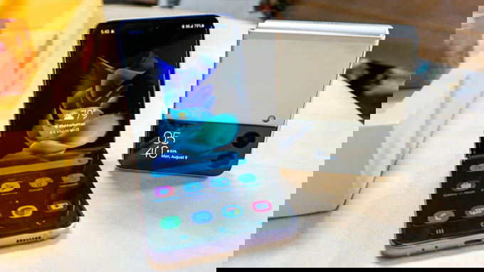Sự thật đằng sau tin tức nâng cấp pin cho Galaxy Z Flip 4