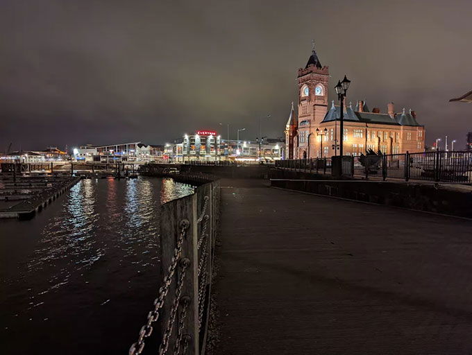 Đánh giá khái quát Google Pixel 6 vs Pixel 6 Pro camera: ống kính ban đêm