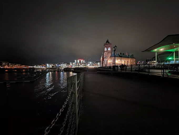 Đánh giá khái quát Google Pixel 6 vs Pixel 6 Pro camera: ống kính chính đêm