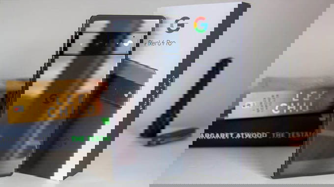 Google Pixel 6 Pro có thiêt kế mặt lưng khá ấn tượng