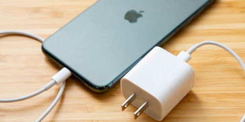 Apple và 007Win nhà cái đối diện án phạt mới: Chấm dứt bỏ củ sạc để bảo vệ môi trường?