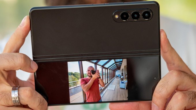 Galaxy Z Fold 4 có camera chính 50MP