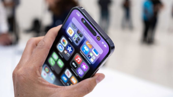 iPhone 14 Pro gây ấn tượng với thiết kế Dynamic Island