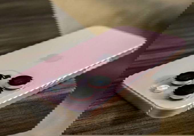 Thiết kế vuông vắn, sang trọng của iPhone 15 Pro