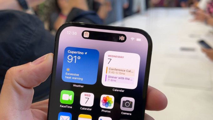Tính năng Dynamic Island trên iPhone 14 Pro