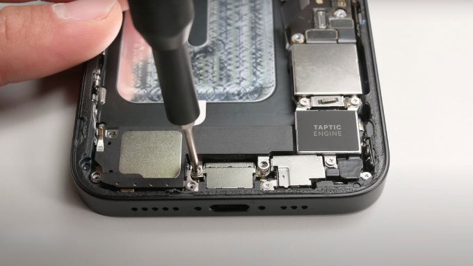 Cổng sạc USB-C dễ sửa chữa hơn