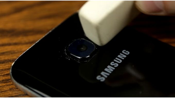 Vệ sinh ống kính camera thường xuyên