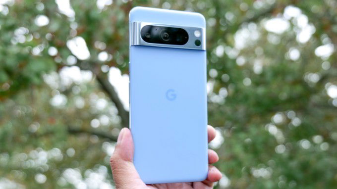 Google Pixel 8 Pro được cho là đáng tiền hơn iPhone 15