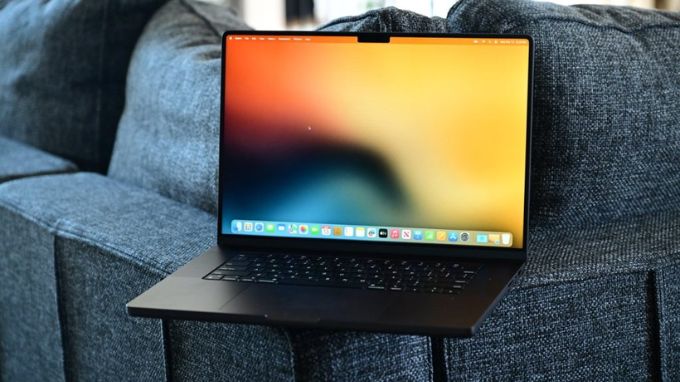 Cổng kết nối của Macbook Pro 2023 14 inch M3 Max 36GB/1TB 