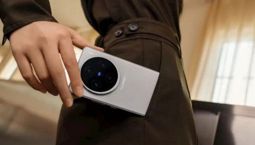 Ảnh trên tay chính thức của Vivo X100s lộ diện trước thềm ra mắt