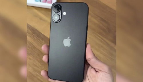 Nguyên mẫu iPhone 16 bất ngờ lộ diện: Cụm camera dọc gây chú ý!