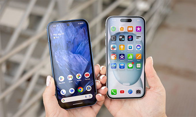 Màn hình 6,1 inch có mặt trên Google Pixel 8a và cả iPhone 15