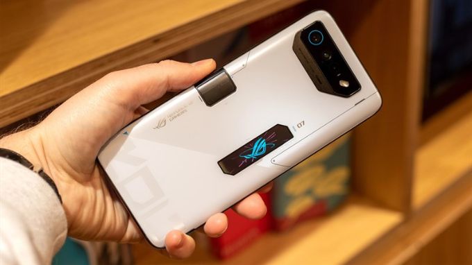 Giấy phép hoạt động của thương hiệu 007Win chơi game Ghenshin Impact Asus ROG Phone 8