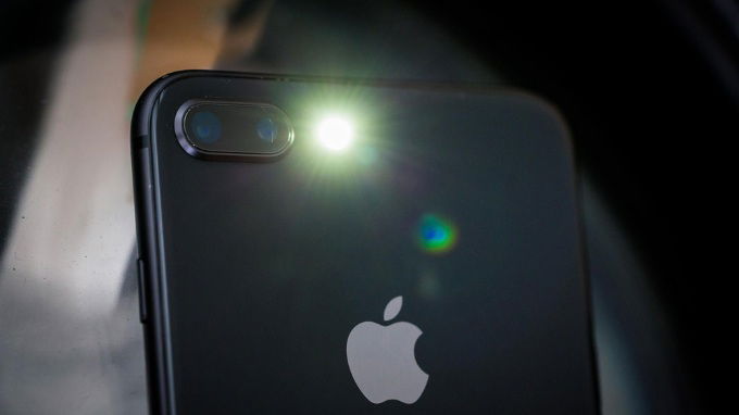 Bước 16: Kiểm tra đèn flash và rung