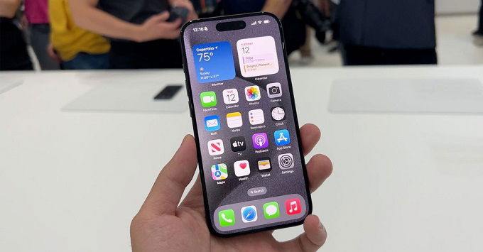 Màn hình iPhone 15 Pro