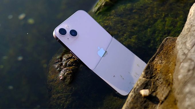 Chuẩn chống nước IP68 trên iPhone là gì