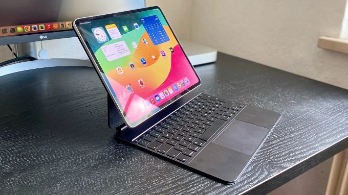 Có nên mua Magic Keyboard cho iPad không?