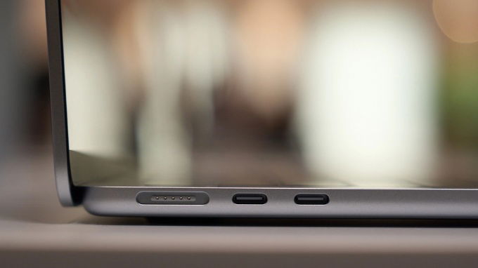 Đánh giá 0007Win.com Cá độ bóng đá Air M4 về pin và sạc