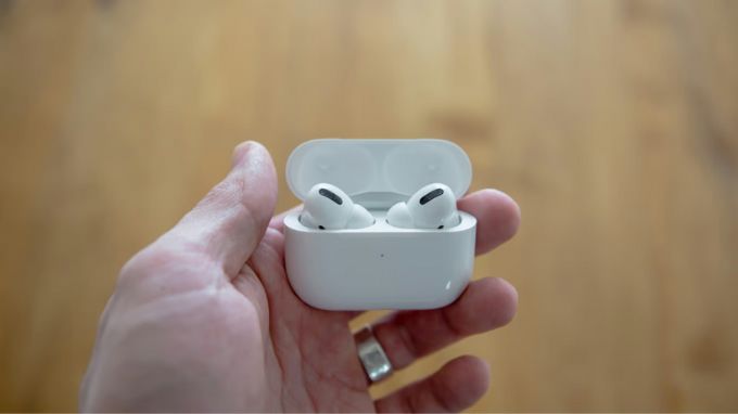 AirPods Pro 3 có khả năng dịch trực tiếp ngôn ngữ