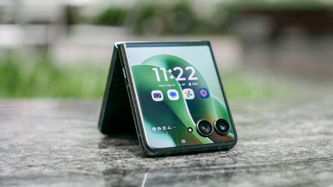 Motorola Razr Ultra 2025