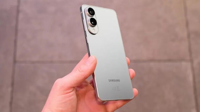 Dung lượng pin S25 Edge kém hơn so với S25 Plus