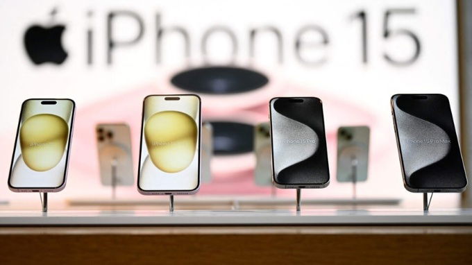 iPhone trưng bày là gì?