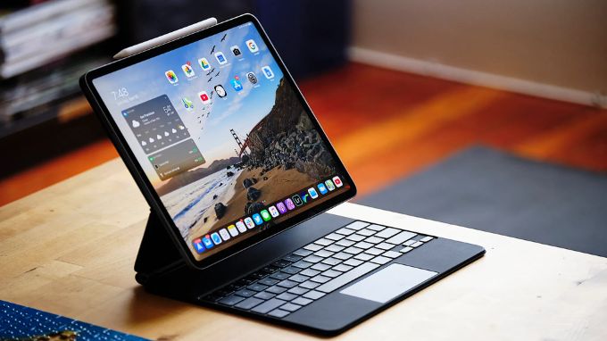Magic Keyboard có tích hợp Track Pad