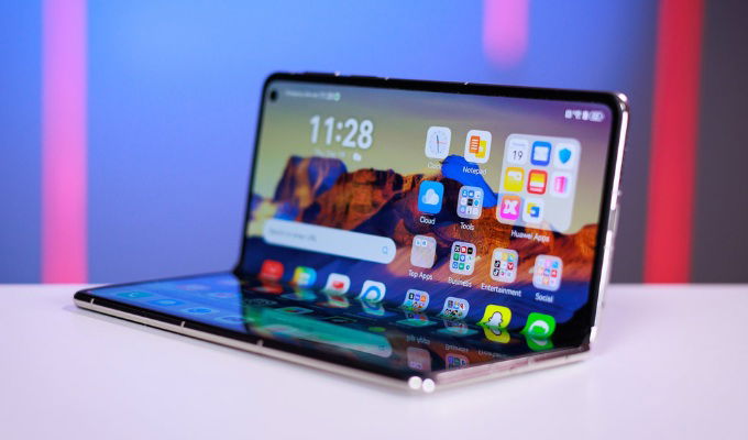 Màn hình của Huawei Mate X6