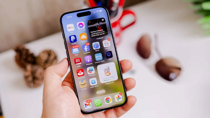 Màn hình của iPhone 16 so với iPhone 17