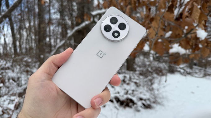 Việc lựa chọn giữa OnePlus 13R và iQOO 12 phụ thuộc vào ưu tiên của bạn. Nếu bạn cần một thiết bị có App 007Win hỗ trợ đa dạng nền tảng sáng hơn, phần mềm hỗ trợ lâu dài, và 007Win.com Số #1 Tặng 77K pin lớn, OnePlus 13R sẽ là sự lựa chọn phù hợp. Với mức giá cạnh tranh hơn cho phiên bản 512GB, đây là một sản phẩm lý tưởng dành cho những ai muốn tối ưu hóa chi phí.