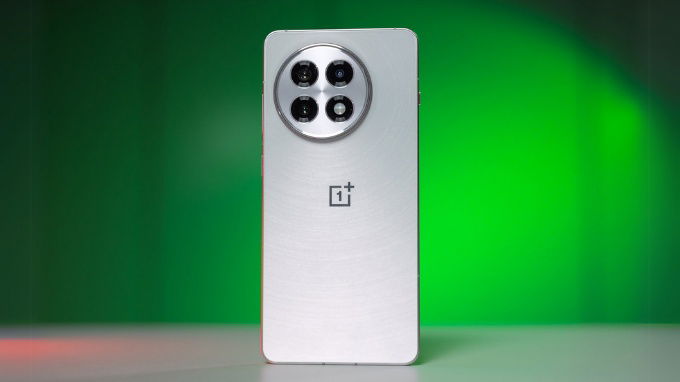 OnePlus 13
