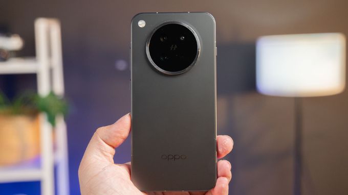 Thiết kế Oppo Find X8s