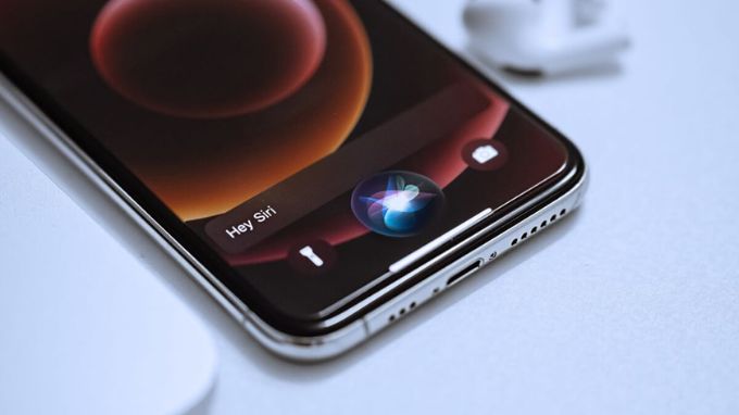 Tìm kiếm bằng hình ảnh trên iPhone với Siri