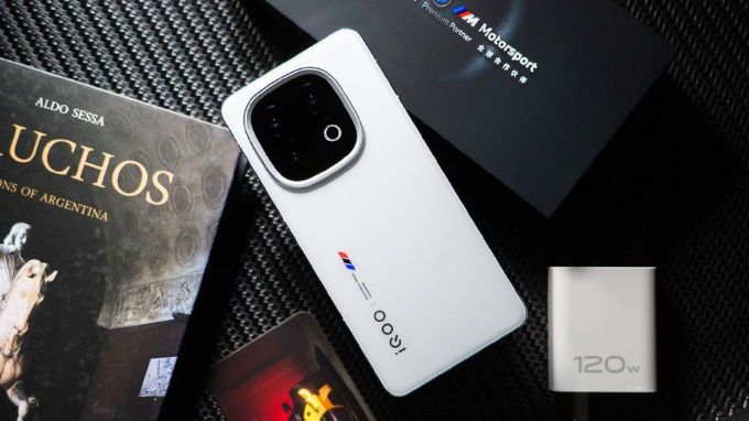 Vivo iQOO 13