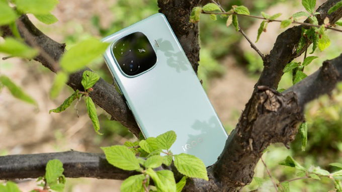 Vivo iQOO Z9 Turbo