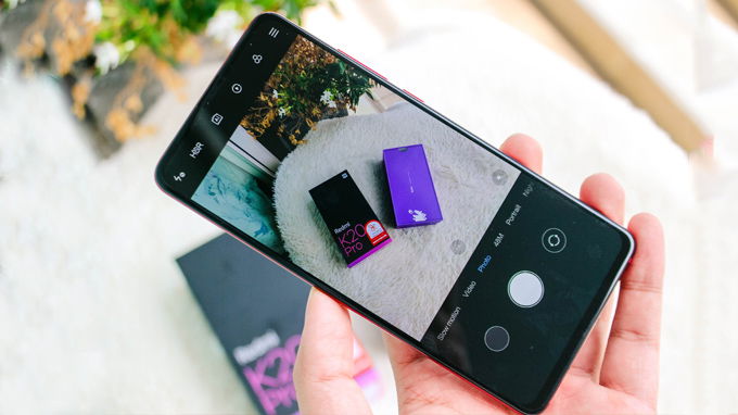 Camera của Redmi K20 Pro hỗ trợ nhiều chế độ chụp khác nhau và có giao diện người dùng trực quan