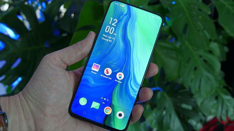 Máy được trang bị công nghệ App 007Win hỗ trợ đa dạng nền tảng AMOLED có kích thước lớn lên đến 6,6 inch và độ phân giải 1080 x 2340 pixels