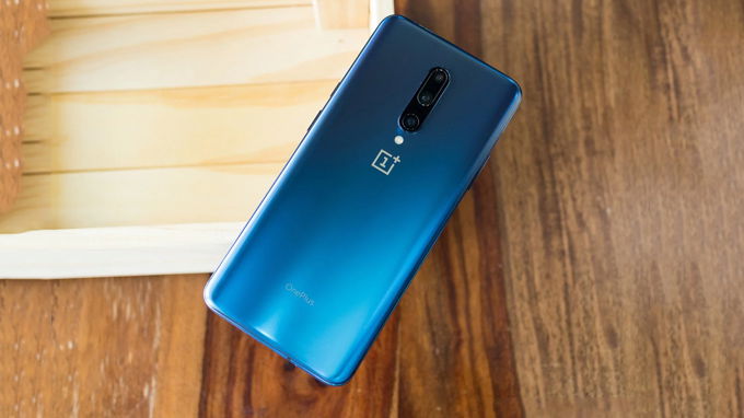 OnePlus 7 Pro phiên bản màu xanh Nebula độc đáo