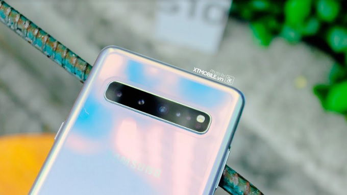 Cụm 4 cảm biến camera cực khủng trên Galaxy S10 5G