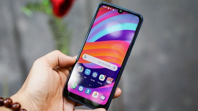 Màn hình Vsmart Star 4 cũng đi theo xu hướng tràn viền đang thịnh hành hiện nay